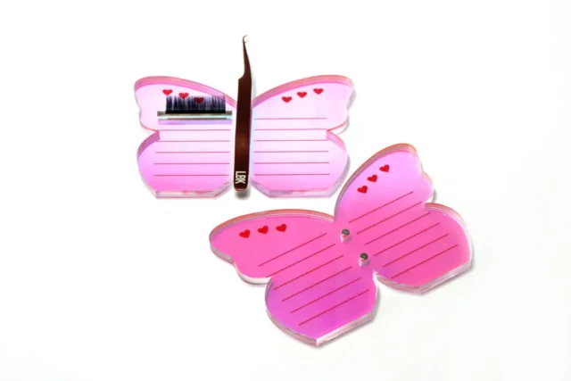 Organizador de pestañas en forma de mariposa
